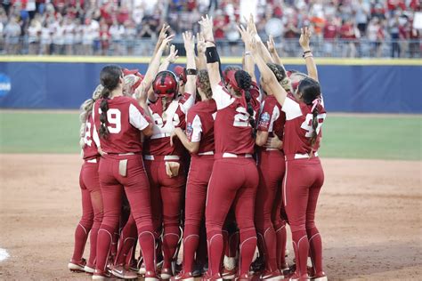 Oklahoma women's softball - Sooners Complete Three Peat, Win Seventh National Title. OKLAHOMA CITY – Claiming a third straight national championship no doubt was meaningful to the Oklahoma softball team, but the quest came ...